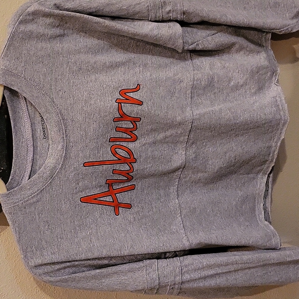 Auburn top